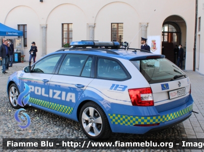 Skoda Octavia Wagon V serie
Polizia di Stato
Polizia Autostradale in servizio sulla rete Autostrade per l'Italia
Allestimento Focaccia
Decorazione Grafica Artlantis
Con nuova decorazione
POLIZIA M6008

Fotografata in occasione del 170° della Polizia di Stato della Questura di Lodi
Parole chiave: Skoda Octavia_Wagon_Vserie POLIZIAM6008 170esimoPS