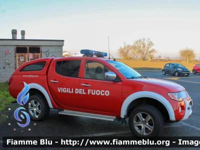 Mitsubishi L200 IV serie
Vigili del Fuoco
Comando Provinciale di Pavia
Distaccamento volontario di Mede (PV)
VF 27407

Fotografato in occasione della festa di Santa Barbara 2022
Parole chiave: Mitsubishi L200_IVserie VF27407 Santa_Barbara_2022