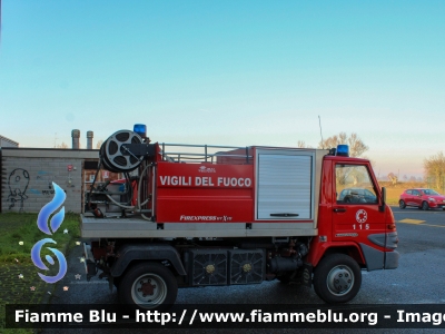 Effedi Gasolone FD35
Vigili del Fuoco
Comando Provinciale di Pavia
Distaccamento Volontario di Mede (PV)
Polisoccorso allestimento Fire-Express
Ricondizionato BAI-Tecnica
VF 23064

Fotografato in occasione di Santa Barbara 2022
Parole chiave: Effedi Gasolone_FD35 VF23064 Santa_Barbara_2022