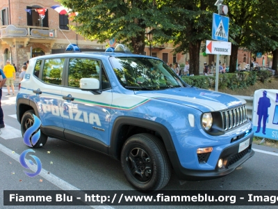 Jeep Renegade restyle
Polizia di Stato
Allestimento NCT
Decorazione grafica Artlantis
POLIZIA M6660

Fotografata in occasione della Vernasca Silver Flag 2022
Parole chiave: Jeep Renegade_restyle POLIZIAM6660