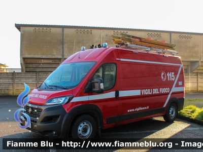 Fiat Ducato X290
Vigili del Fuoco
Comando provinciale di Pavia
Distaccamento Volontario di Mede
Polisoccorso allestimento Fortini
VF31680

Fotografato in occasione di Santa Barbara 2022
Parole chiave: Fiat Ducato_X290 VF31680 Santa_Barbara_2022