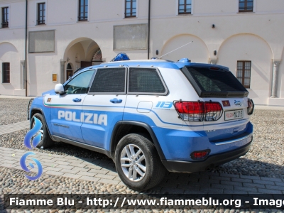 Jeep Grand Cherokee IV serie restyle
Polizia di Stato
Reparto Mobile
Decorazione Grafica Artlantis
POLIZIA M4213

Fotografata in occasione del 170° della Polizia di Stato della Questura di Lodi
Parole chiave: Jeep Grand_Cherokee_IVserie_restyle POLIZIAM4213 170esimoPS