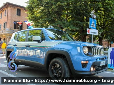 Jeep Renegade restyle
Polizia di Stato
Allestimento NCT
Decorazione grafica Artlantis
POLIZIA M6660

Fotografata in occasione della Vernasca Silver Flag 2022
Parole chiave: Jeep Renegade_restyle POLIZIAM6660