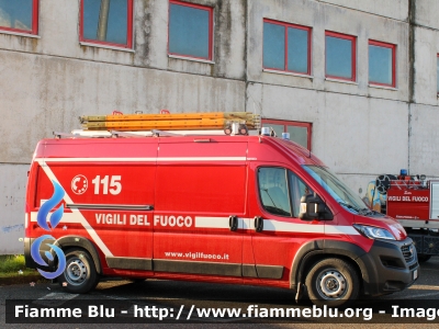 Fiat Ducato X290
Vigili del Fuoco
Comando provinciale di Pavia
Distaccamento Volontario di Mede
Polisoccorso allestimento Fortini
VF31680

Fotografato in occasione di Santa Barbara 2022
Parole chiave: Fiat Ducato_X290 VF31680 Santa_Barbara_2022