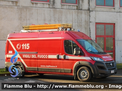 Fiat Ducato X290
Vigili del Fuoco
Comando provinciale di Pavia
Distaccamento Volontario di Mede
Polisoccorso allestimento Fortini
VF31680

Fotografato in occasione di Santa Barbara 2022
Parole chiave: Fiat Ducato_X290 VF31680 Santa_Barbara_2022