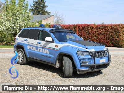 Jeep Grand Cherokee IV serie restyle
Polizia di Stato
Reparto Mobile
Decorazione Grafica Artlantis
POLIZIA M4213

Fotografata in occasione del 170° della Polizia di Stato della Questura di Lodi
Parole chiave: Jeep Grand_Cherokee_IVserie_restyle POLIZIAM4213 170esimoPS