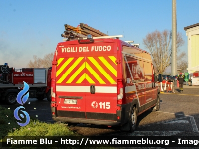 Fiat Ducato X290
Vigili del Fuoco
Comando provinciale di Pavia
Distaccamento Volontario di Mede
Polisoccorso allestimento Fortini
VF31680

Fotografato in occasione di Santa Barbara 2022
Parole chiave: Fiat Ducato_X290 VF31680 Santa_Barbara_2022