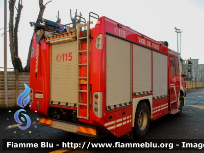 Iveco Stralis AF190S40I serie
Vigili del Fuoco
Comando Provinciale di Pavia
Distaccamento di Mede (PV)
AutoPompaSerbatoio allestimento Iveco Magirus
Ricondionato Fortini
VF 23301

Fotografata in occasione di Santa Barbara 2022
Parole chiave: Iveco Stralis_AF190S40_Iserie VF23301