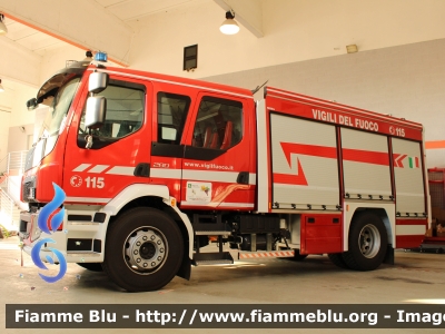 Volvo FL 280 IV serie crewcab
Vigili del Fuoco
Comndo Provinciale di Pavia
Distaccamento Volontario di Mede (PV)
AutoPompaSerbatoio allestimento Fortini

Fotografato in occasione di Santa Barbara 2022
Parole chiave: Volvo FL_280_IVserie_crewcab Santa_Barbara_2022