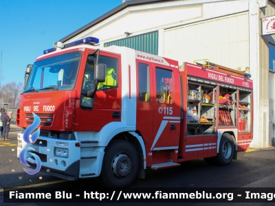 Iveco Stralis AF190S40I serie
Vigili del Fuoco
Comando Provinciale di Pavia
Distaccamento di Mede (PV)
AutoPompaSerbatoio allestimento Iveco Magirus
Ricondionato Fortini
VF 23301

Fotografata in occasione di Santa Barbara 2022
Parole chiave: Iveco Stralis_AF190S40_Iserie VF23301