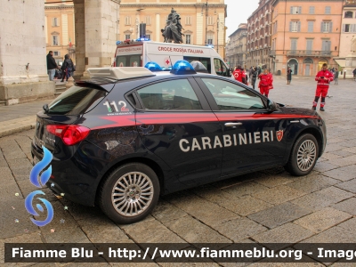 Alfa-Romeo Nuova Giulietta restyle
Carabinieri
Nucleo Operativo Radiomobile
Allestimento NCT Nuova Carrozzeria Torinese
Decorazione Grafica Artlantis
CC ED 353
Parole chiave: Alfa-Romeo Nuova_Giulietta_restyle CCED353