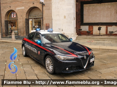 Alfa-Romeo Nuova Giulia
Carabinieri
Nucleo Operativo Radiomobile
Allestimento FCA
CC EE 977
Parole chiave: Alfa-Romeo Nuova_Giulia CCEE977