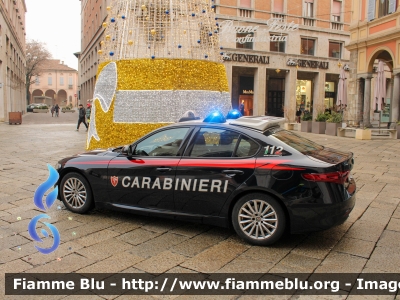 Alfa-Romeo Nuova Giulia
Carabinieri
Nucleo Operativo Radiomobile
Allestimento FCA
CC EE 977
Parole chiave: Alfa-Romeo Nuova_Giulia CCEE977