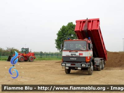 Iveco 330-26
Vigili del Fuoco
Comando Provinciale di Cremona
Nucleo GOS
Allestito Baribbi
VF 17294
Parole chiave: Iveco 330-26 VF17294