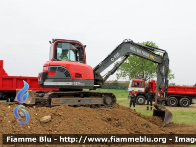 Volvo ECR88 Plus
Vigili del Fuoco
Comando Provinciale di Forli - Cesena
Mini GOS Forli
Parole chiave: Volvo ECR88_Plus