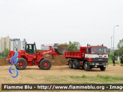 Fiat Hitachi FR130.2
Vigili del Fuoco
Comando Provinciale di Piacenza
Gruppo Operativo Speciale
VF 19140
Parole chiave: Fiat Hitachi_FR130.2 VF19140