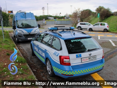 Skoda Octavia Wagon V serie
Polizia di Stato
Polizia Stradale
Allestimento Focaccia
Decorazione Grafica Artlantis
POLIZIA M5299
Parole chiave: Skoda Octavia_Wagon_Vserie POLIZIAM5299