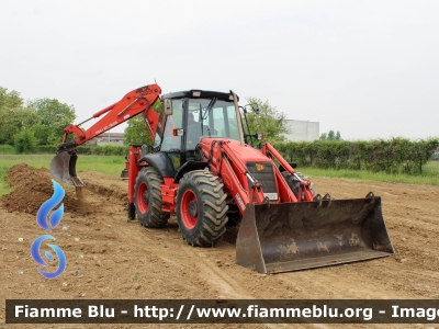 JCB 4CX
Vigili del Fuoco
Comando Provinciale di Ferrara
G.O.S. (Gruppo Operativo Speciale)
Emilia Romagna
VF 21657 
Parole chiave: JCB 4CX VF21657 