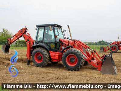 JCB 4CX
Vigili del Fuoco
Comando Provinciale di Ferrara
G.O.S. (Gruppo Operativo Speciale)
Emilia Romagna
VF 21657 
Parole chiave: JCB 4CX VF21657 