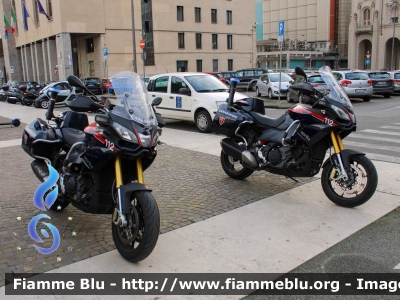 Aprilia Caponord 1200 III serie
Carabinieri
Nucleo Operativo e Radiomobile
CC A4801
CC A4800
Parole chiave: Aprilia Caponord_1200_IIIserie CCA4801 CCA4800