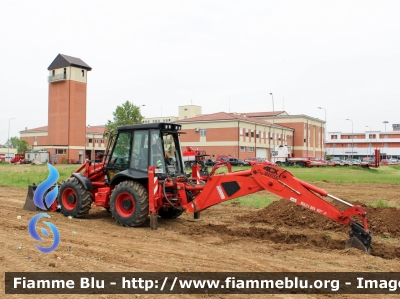 JCB 4CX
Vigili del Fuoco
Comando Provinciale di Ferrara
G.O.S. (Gruppo Operativo Speciale)
Emilia Romagna
VF 21657 
Parole chiave: JCB 4CX VF21657 