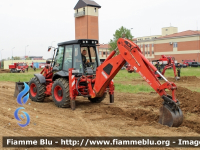 JCB 4CX
Vigili del Fuoco
Comando Provinciale di Ferrara
G.O.S. (Gruppo Operativo Speciale)
Emilia Romagna
VF 21657 
Parole chiave: JCB 4CX VF21657 