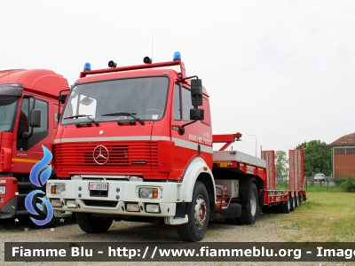 Mercedes-Benz 1838
Vigili del Fuoco
Comando Provinciale di Ferrara
VF 25518
Parole chiave: Mercedes-Benz 1838 VF25518