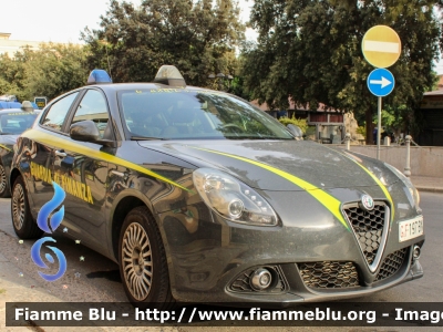 Alfa Romeo Nuova Giulietta restyle
Guardia di Finanza
Allestimento NCT Nuova Carrozzeria Torinese
Decorazione Grafica Artlantis
GdiF 179 BN
Parole chiave: Alfa-Romeo Nuova_Giulietta_restyle GdiF179BN