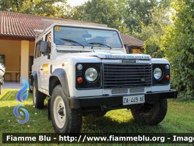 Land Rover Defender 90
Parco dell'Adda Sud
Guardia parco
Gruppo volontario di protezione civile e guardie ecologiche
Parole chiave: Land-Rover Defender_90