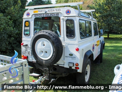 Land Rover Defender 90
Parco dell'Adda Sud
Guardia parco
Gruppo volontario di protezione civile e guardie ecologiche
Parole chiave: Land-Rover Defender_90