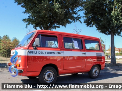 Fiat 900E
Vigili del Fuoco
Museo del Comando Provinciale di Milano
VF 15680
Parole chiave: Fiat 900E VF15680