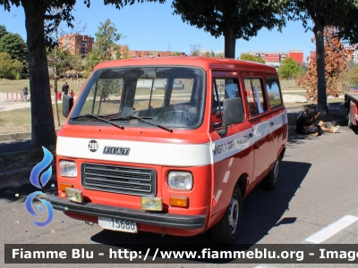 Fiat 900E
Vigili del Fuoco
Museo del Comando Provinciale di Milano
VF 15680
Parole chiave: Fiat 900E VF15680