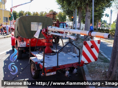 Carrello Schiuma
Vigili del Fuoco
Museo del Comando Provinciale di Ferrara
VF 810
Parole chiave: Carrello Schiuma VF810