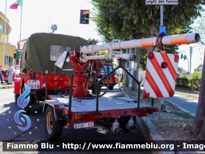 Carrello Schiuma
Vigili del Fuoco
Museo del Comando Provinciale di Ferrara
VF 810
Parole chiave: Carrello Schiuma VF810