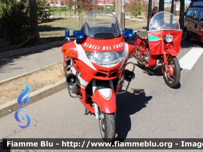 Bmw R850RT
Vigili del Fuoco
Comando Provinciale di Milano
VF A0046 VF A0045
Parole chiave: Bmw R850RT VFA0046 VFA0045