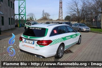 Mercedes-Benz Classe C 
Polizia Locale 
Comune di Peschiera Borromeo
Allestita Bertazzoni
Trasporto Organi
Mezzo proveniente da confisca
Polizia Locale YA 560 AP
PL 28
Parole chiave: Mercedes-Benz Classe_C Polizia_Locale_YA560AP