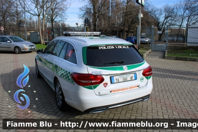 Mercedes-Benz Classe C 
Polizia Locale 
Comune di Peschiera Borromeo
Allestita Bertazzoni
Trasporto Organi
Mezzo proveniente da confisca
Polizia Locale YA 560 AP
PL 28
Parole chiave: Mercedes-Benz Classe_C Polizia_Locale_YA560AP