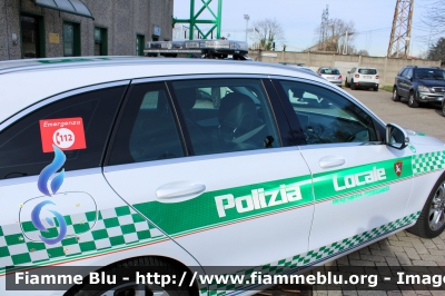 Mercedes-Benz Classe C 
Polizia Locale 
Comune di Peschiera Borromeo
Allestita Bertazzoni
Trasporto Organi
Mezzo proveniente da confisca
Polizia Locale YA 560 AP
PL 28
Parole chiave: Mercedes-Benz Classe_C Polizia_Locale_YA560AP