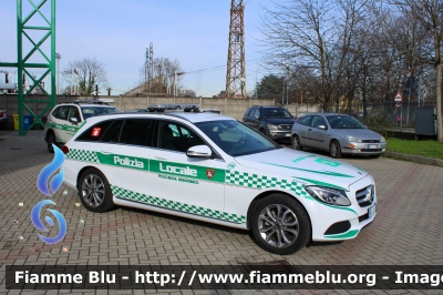 Mercedes-Benz Classe C 
Polizia Locale 
Comune di Peschiera Borromeo
Allestita Bertazzoni
Trasporto Organi
Mezzo proveniente da confisca
Polizia Locale YA 560 AP
PL 28
Parole chiave: Mercedes-Benz Classe_C Polizia_Locale_YA560AP