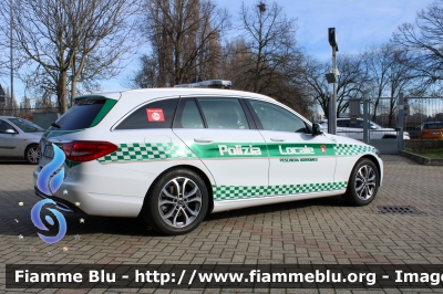 Mercedes-Benz Classe C 
Polizia Locale 
Comune di Peschiera Borromeo
Allestita Bertazzoni
Trasporto Organi
Mezzo proveniente da confisca
Polizia Locale YA 560 AP
PL 28
Parole chiave: Mercedes-Benz Classe_C Polizia_Locale_YA560AP