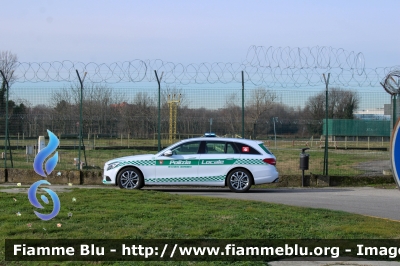 Mercedes-Benz Classe C 
Polizia Locale 
Comune di Peschiera Borromeo
Allestita Bertazzoni
Trasporto Organi
Mezzo proveniente da confisca
Polizia Locale YA 560 AP
PL 28
Parole chiave: Mercedes-Benz Classe_C Polizia_Locale_YA560AP