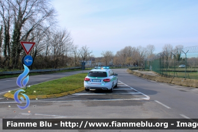 Mercedes-Benz Classe C 
Polizia Locale 
Comune di Peschiera Borromeo
Allestita Bertazzoni
Trasporto Organi
Mezzo proveniente da confisca
Polizia Locale YA 560 AP
PL 28
Parole chiave: Mercedes-Benz Classe_C Polizia_Locale_YA560AP