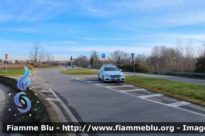 Mercedes-Benz Classe C 
Polizia Locale 
Comune di Peschiera Borromeo
Allestita Bertazzoni
Trasporto Organi
Mezzo proveniente da confisca
Polizia Locale YA 560 AP
PL 28
Parole chiave: Mercedes-Benz Classe_C Polizia_Locale_YA560AP