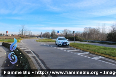 Mercedes-Benz Classe C 
Polizia Locale 
Comune di Peschiera Borromeo
Allestita Bertazzoni
Trasporto Organi
Mezzo proveniente da confisca
Polizia Locale YA 560 AP
PL 28
Parole chiave: Mercedes-Benz Classe_C Polizia_Locale_YA560AP