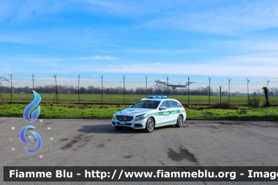 Mercedes-Benz Classe C 
Polizia Locale 
Comune di Peschiera Borromeo
Allestita Bertazzoni
Trasporto Organi
Mezzo proveniente da confisca
Polizia Locale YA 560 AP
PL 28
Parole chiave: Mercedes-Benz Classe_C Polizia_Locale_YA560AP