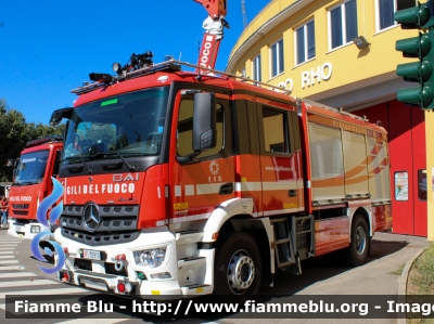 Mercedes-Benz Arocs 1832
Vigili del Fuoco
Comando Provinciale di Milano
Bimodale (strada-rotaia)
Allestimento BAI
VF 30910
Parole chiave: Mercedes-Benz Arocs_1832 VF30910