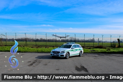 Mercedes-Benz Classe C 
Polizia Locale 
Comune di Peschiera Borromeo
Allestita Bertazzoni
Trasporto Organi
Mezzo proveniente da confisca
Polizia Locale YA 560 AP
PL 28
Parole chiave: Mercedes-Benz Classe_C Polizia_Locale_YA560AP