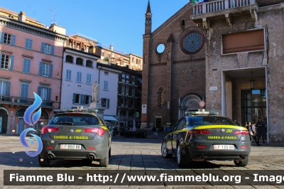 Alfa-Romeo Nuova Giulietta restyle
Guardia di Finanza
Allestita NCT Nuova Carrozzeria Torinese
Decorazione Grafica Artlantis
GdiF 860 BK

Fotografata insieme a AR 159 GdiF 120 BH
Parole chiave: Alfa-Romeo Nuova_Giulietta_restyle GdiF860BK Alfa-Romeo 159 GdiF 120 BH