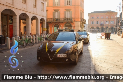 Alfa-Romeo Nuova Giulietta restyle
Guardia di Finanza
Allestita NCT Nuova Carrozzeria Torinese
Decorazione Grafica Artlantis
GdiF 860 BK

Fotografata insieme a AR 159 GdiF 120 BH
Parole chiave: Alfa-Romeo Nuova_Giulietta_restyle GdiF860BK Alfa-Romeo 159 GdiF 120 BH