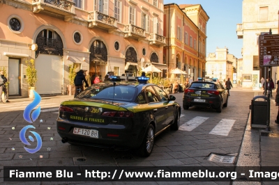 Alfa Romeo 159
Guardia di Finanza
GdiF 120 BH

Fotografata insieme a AR Giulietta restyle GdiF 860 BK
Parole chiave: Alfa-Romeo 159 GdiF120BH Alfa-Romeo Giulietta_restyle GdiF860BK